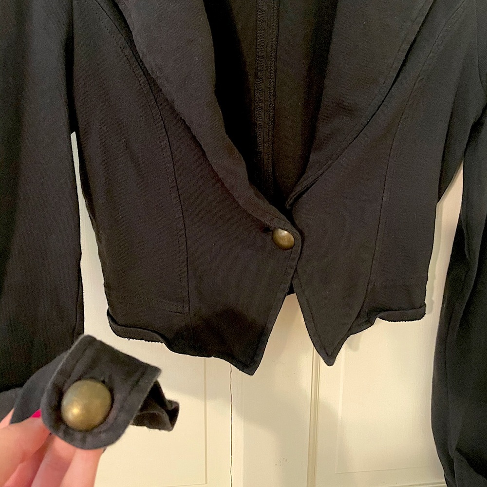 Cropped military jacket - Elena Gilbert vibes